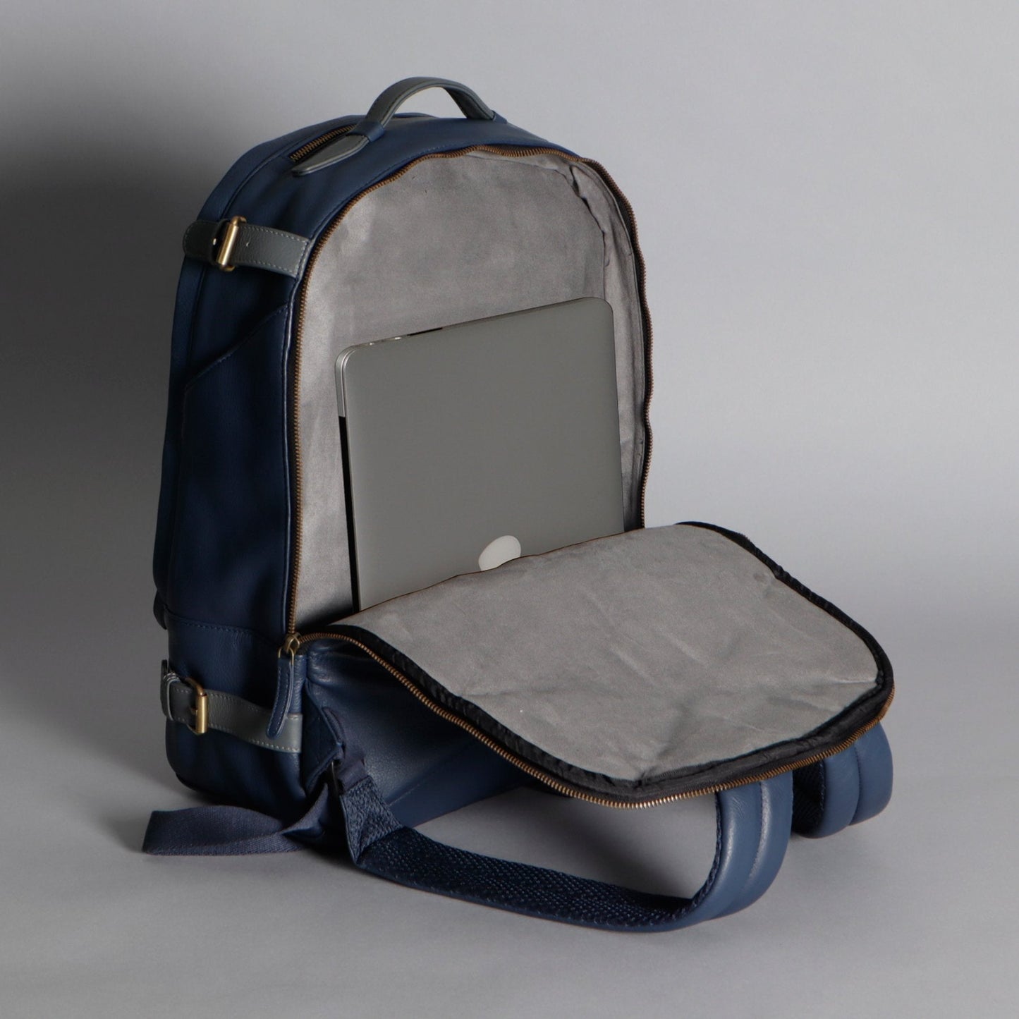 Mustang Leather Backpack Cyan Beech
