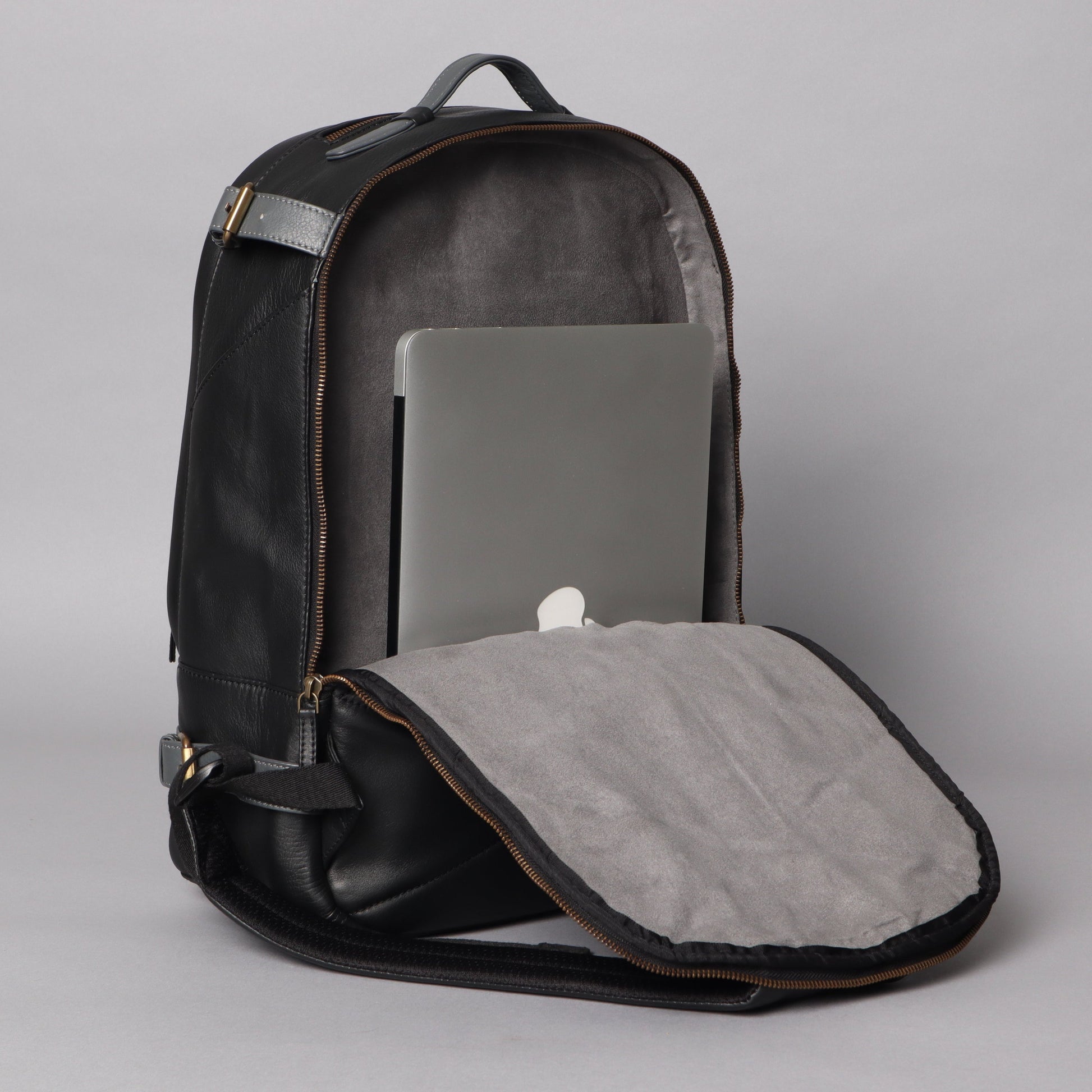 Mustang Leather Backpack Cyan Beech